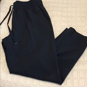 Navy travel pant